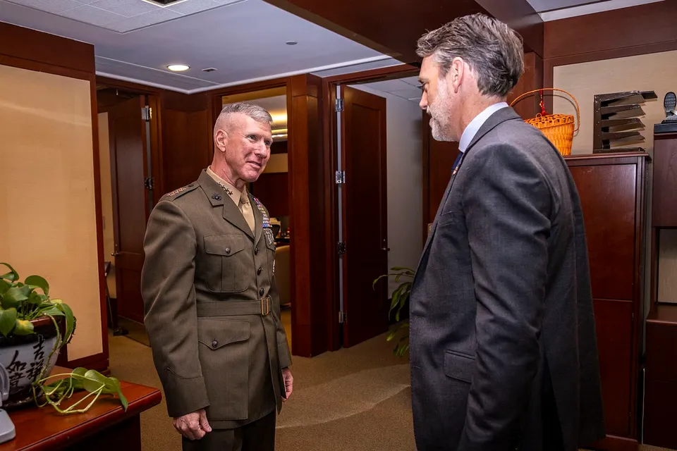 EE.UU. reactiva el destacamento de marines de su embajada en Caracas tras siete años sin él