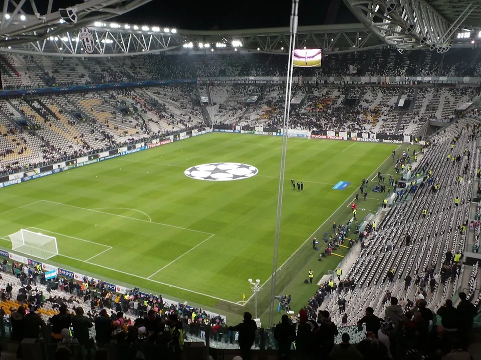 La Lazio de Gattuso golea 0-3 a la Juventus en Turín y alcanza al Inter en la cima