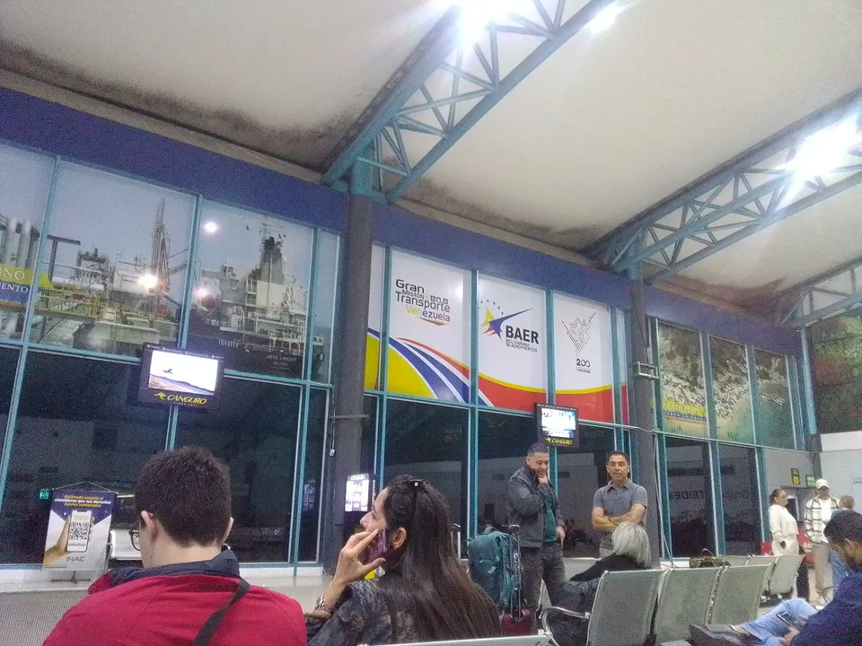Arajet tramita permisos para volar a Caracas y American ya vende boletos Miami–Barcelona desde 731 dólares