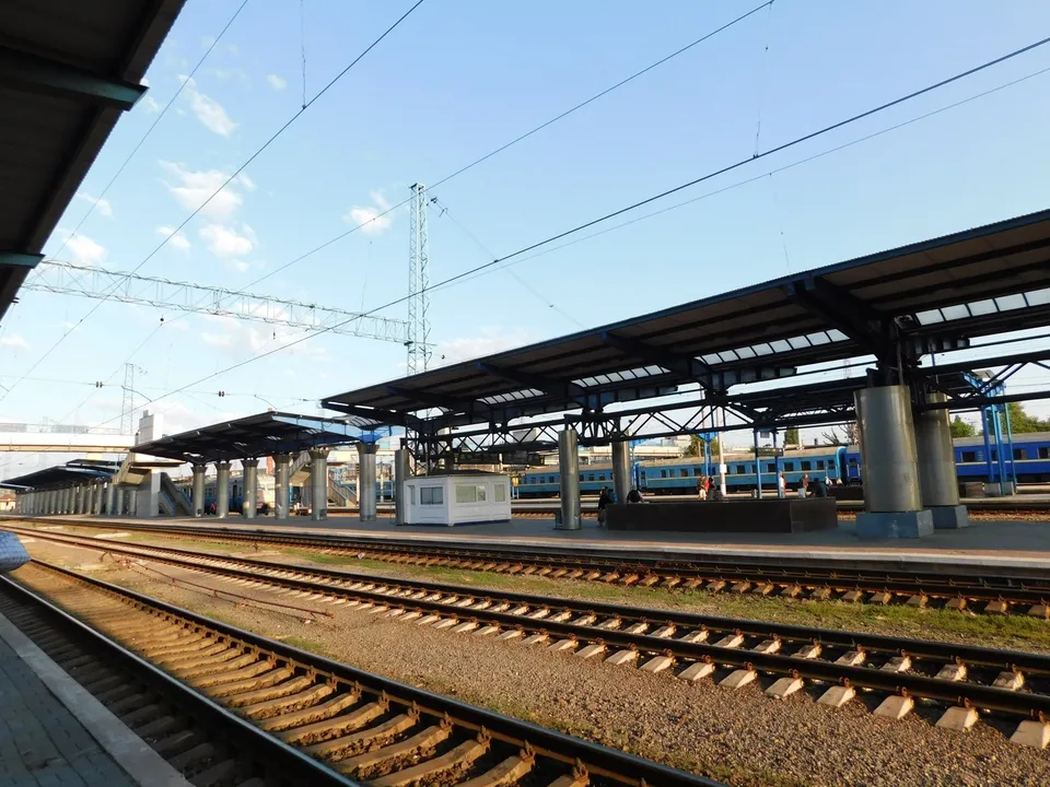 Un dron ruso mata al menos a 14 personas en la estación de Dnipró