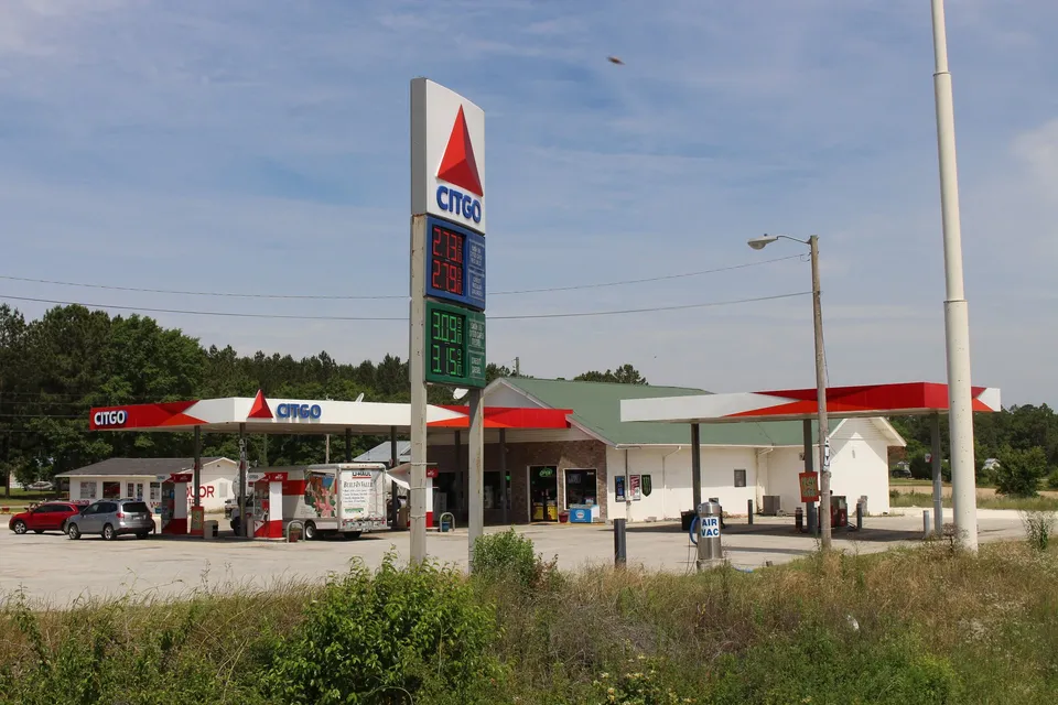 Citgo eleva a hasta 8.000 millones de dólares su previsión de EBITDA para 2026 mientras sigue pendiente su venta a Elliott