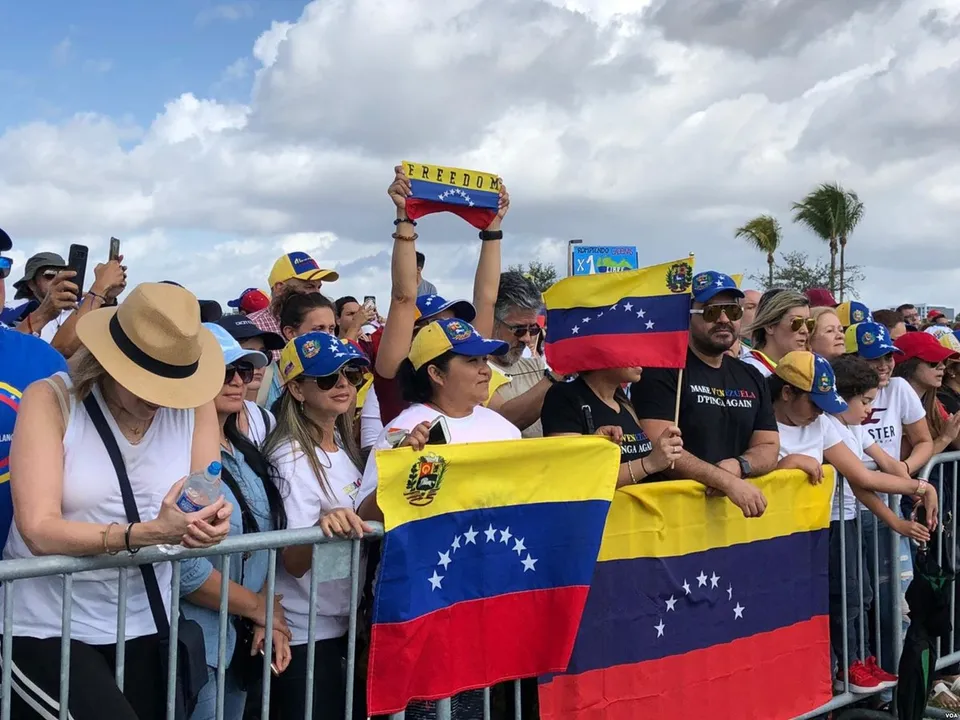 Ucranianos y sudaneses conservan el TPS «por ahora»; para los venezolanos, la protección ya se acabó