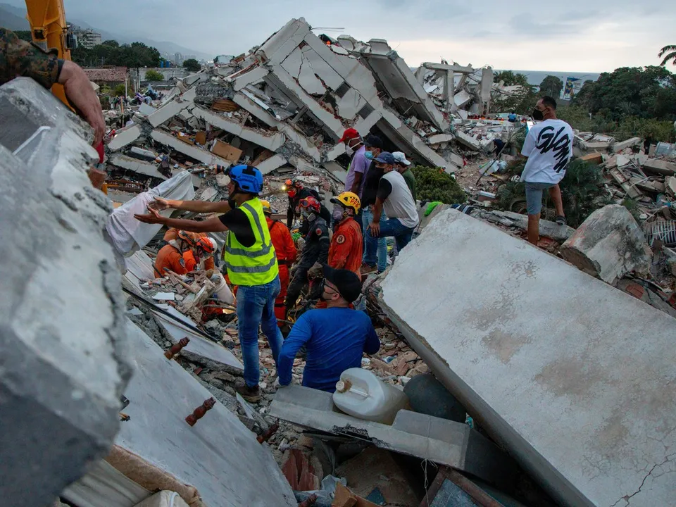 ¿Cuántos murieron en los terremotos? El New York Times y el USGS apuntan a muchos más que los 6.509 del conteo oficial