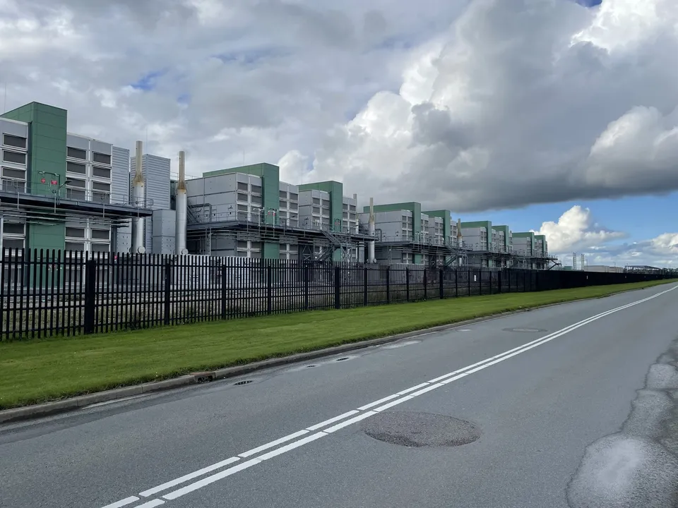 Microsoft abandona el mayor centro de datos de IA del Reino Unido por falta de electricidad