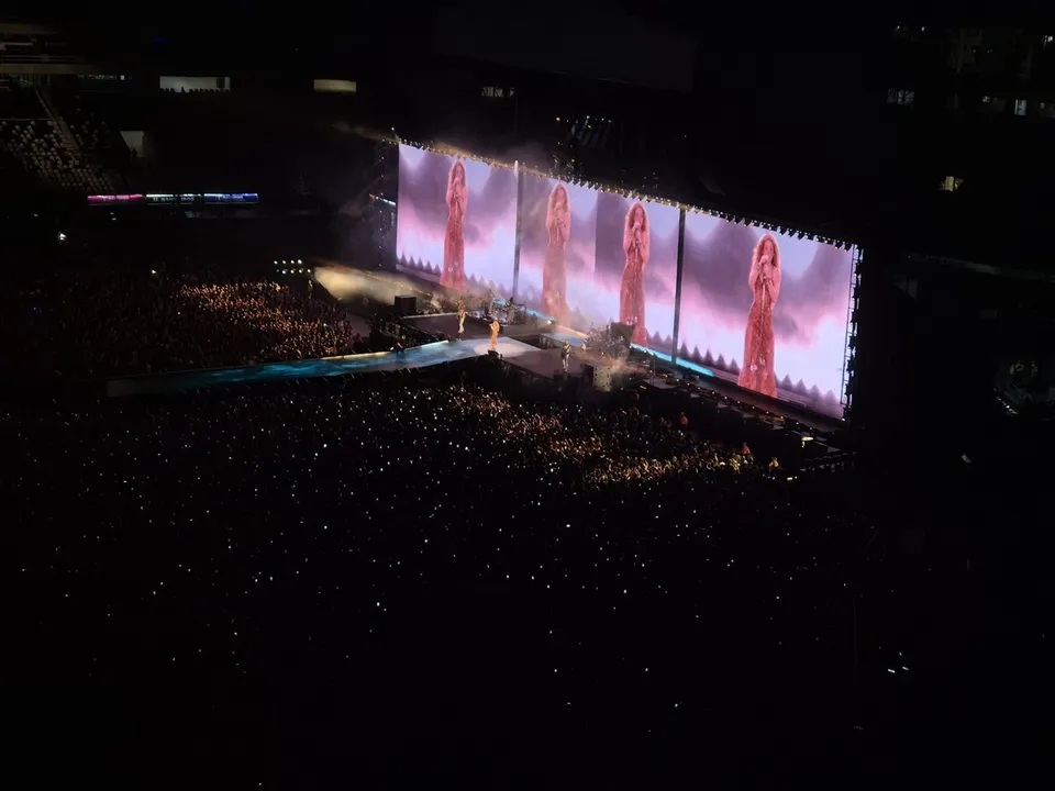 «Ciega, sordomuda» pasa los 400 millones de vistas en YouTube y suma a Shakira a una marca que solo tenía Michael Jackson