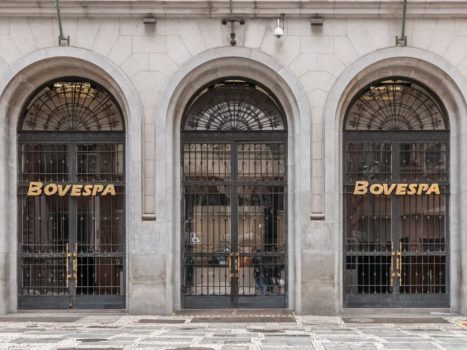 El mercado había apostado contra Lula y hoy paga la factura: la bolsa de São Paulo se hunde más de 15 % y el dólar supera los 5,40 reales